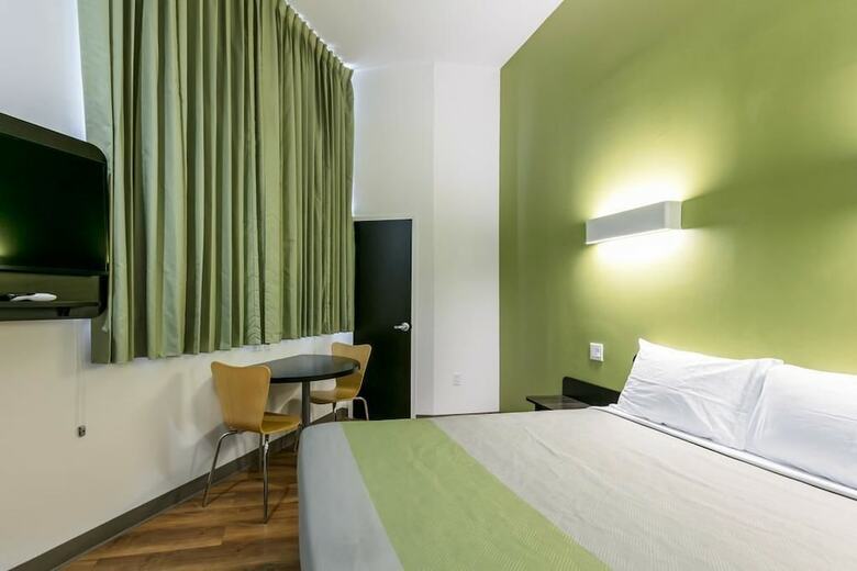 Hotel Feather Factory
