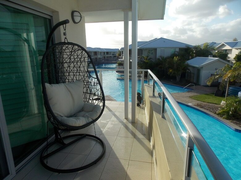Pacific Blue Apartment 258, 265 Sandy Point Road