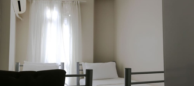 Hostal Bristol Hostel