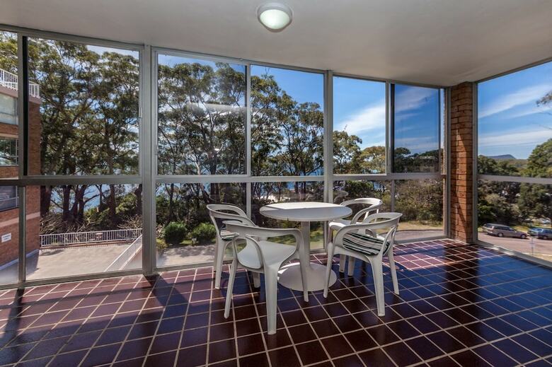 Westpoint, Unit 10/2 Thurlow Avenue