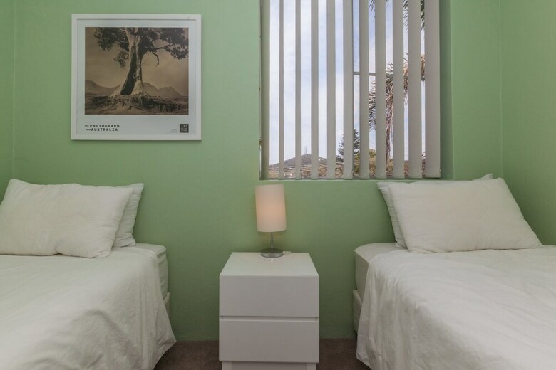Westpoint, Unit 10/2 Thurlow Avenue