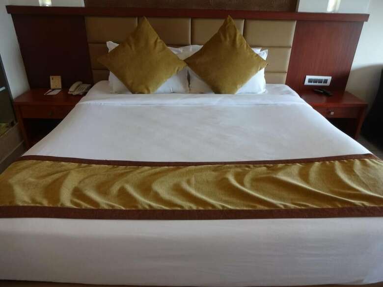 Hotel Paramount Tower