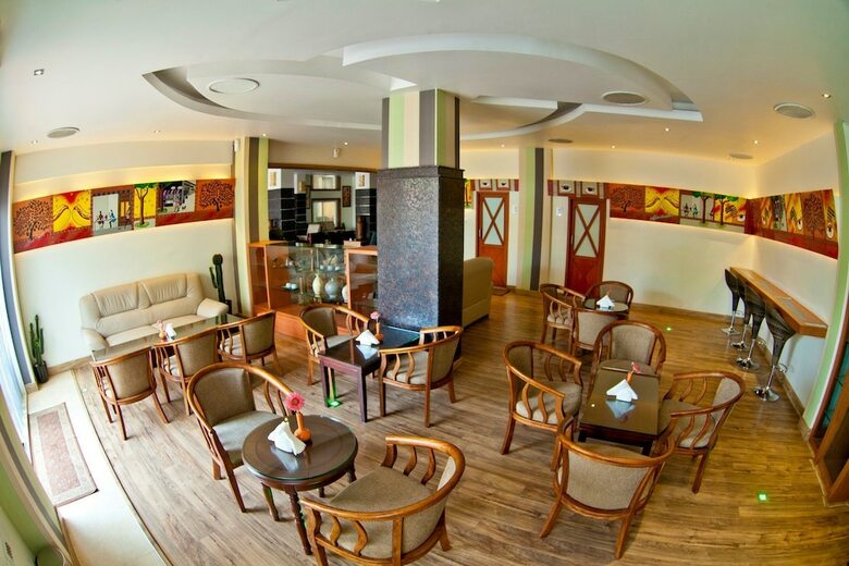 Hotel Paramount Tower