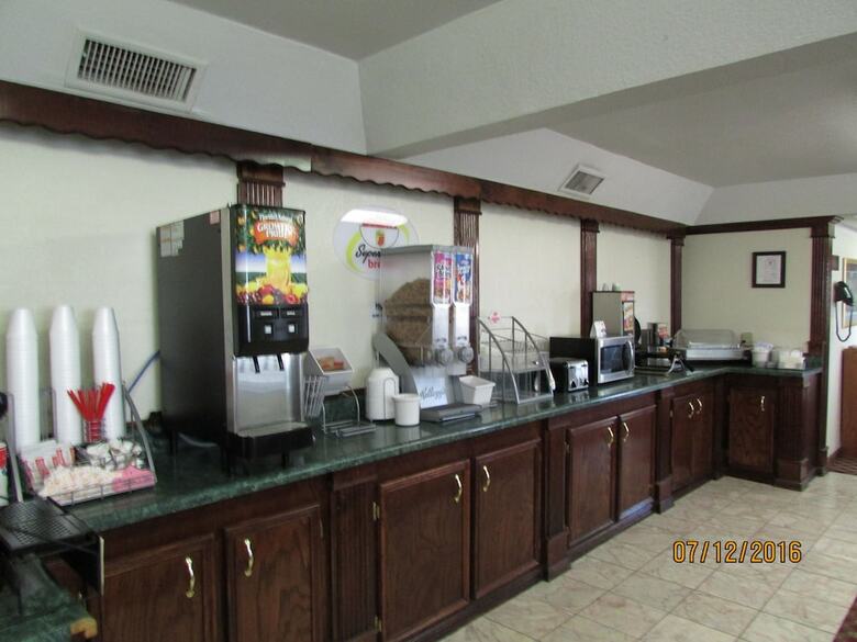 Motel Super 8 By Wyndham Kingsville
