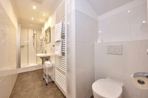 Hostal Hotel F�hrenhof Garni