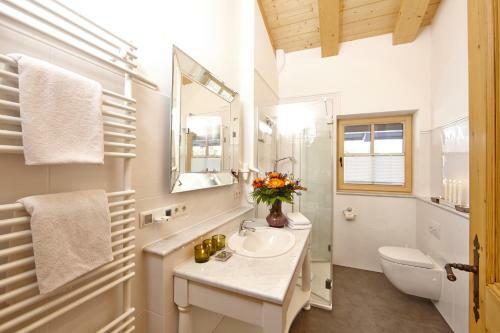 Hostal Hotel F�hrenhof Garni