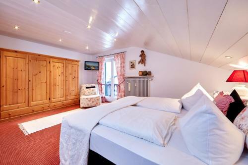 Hostal Hotel F�hrenhof Garni