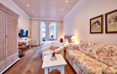 Hostal Hotel F�hrenhof Garni