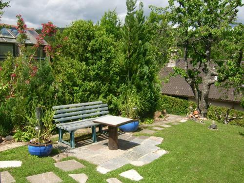 Apartamento Ferienwohnung Heidelsteinblick