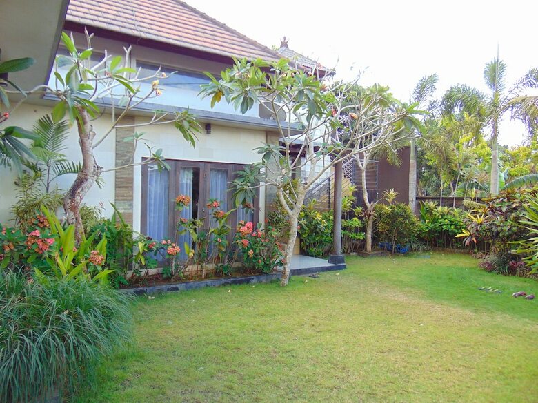 Hotel Baik Baik Homestay