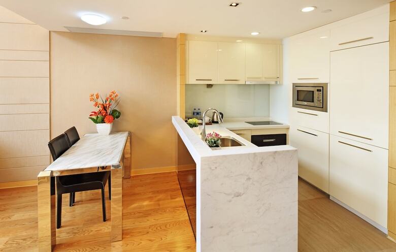 Estay Apartment Poly Central Pivot Gz
