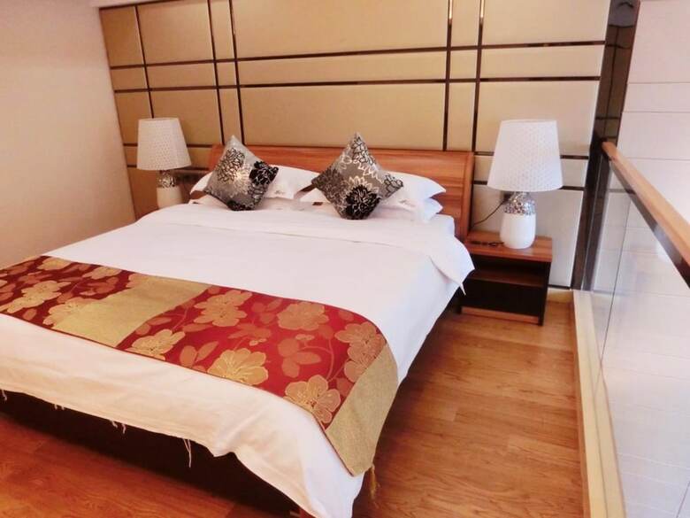 Estay Apartment Poly Central Pivot Gz