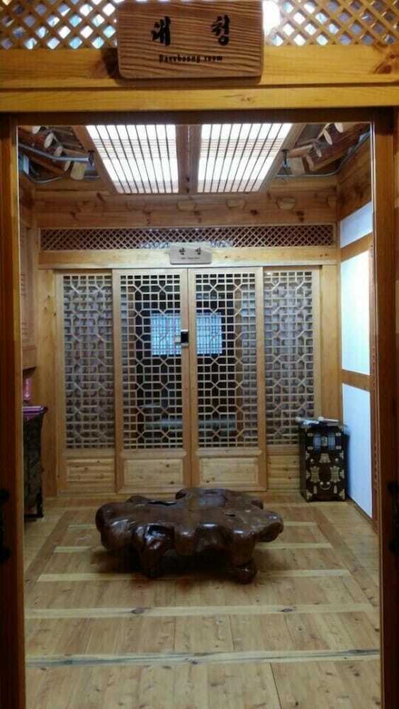 Hotel Ihwa Hanok