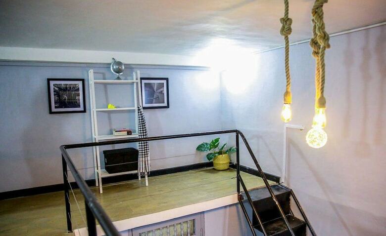 Hotel The Artist Residence