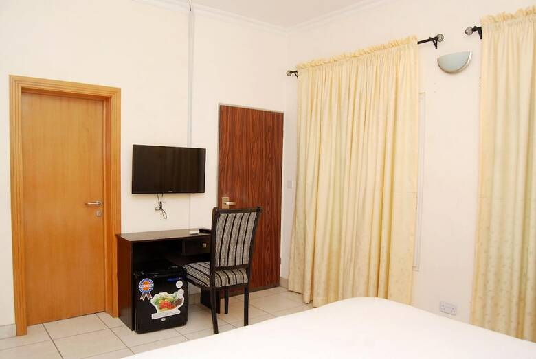 Hotel Oti And Co