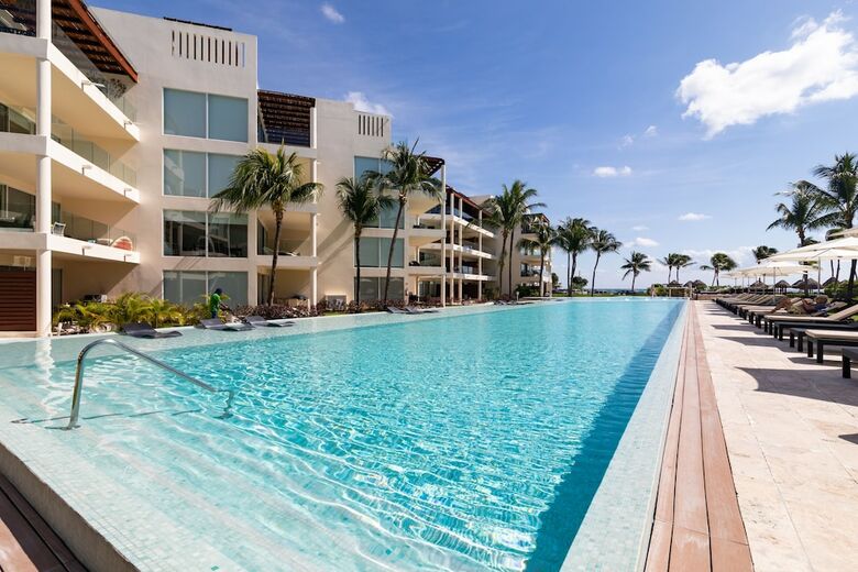 The Elements Ocean Front By Playa Paradise