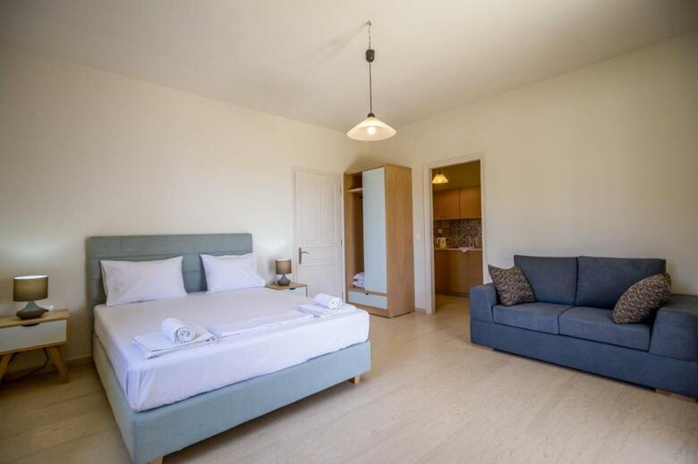 Hotel Blue Horizon Studios