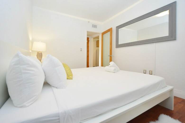 Aparthotel 335 Ocean Walk Apartments