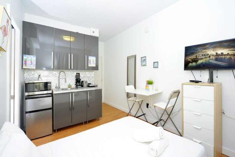 Aparthotel 335 Ocean Walk Apartments