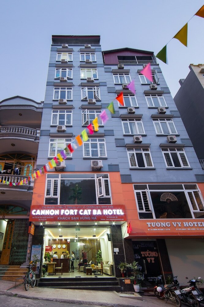 Cannon Fort Cat Ba Hotel