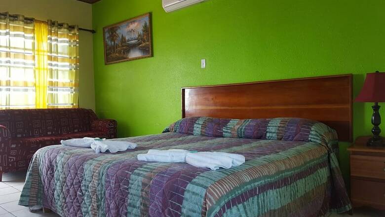 Hotel Anchorage Beach Resort