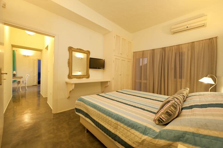 Athina Ios Villa