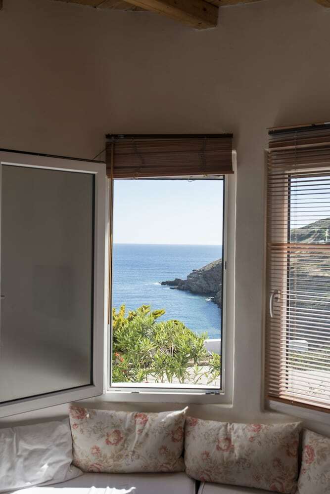 Athina Ios Villa