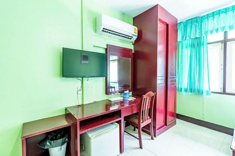 Hotel Woodlands Inn