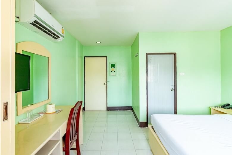 Hotel Woodlands Inn