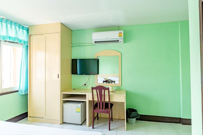 Hotel Woodlands Inn