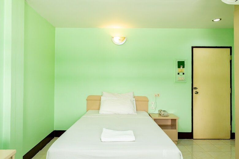 Hotel Woodlands Inn