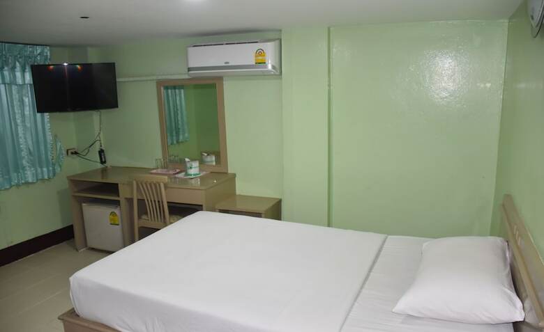Hotel Woodlands Inn
