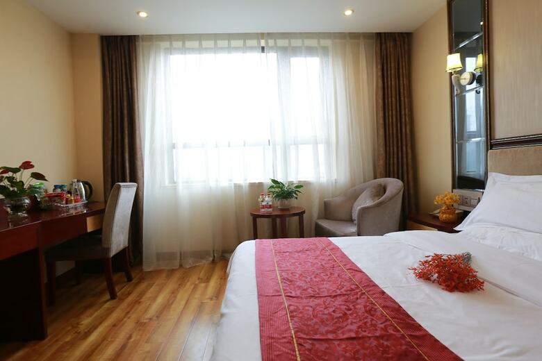 Shanglin Junhao Holiday Hotel