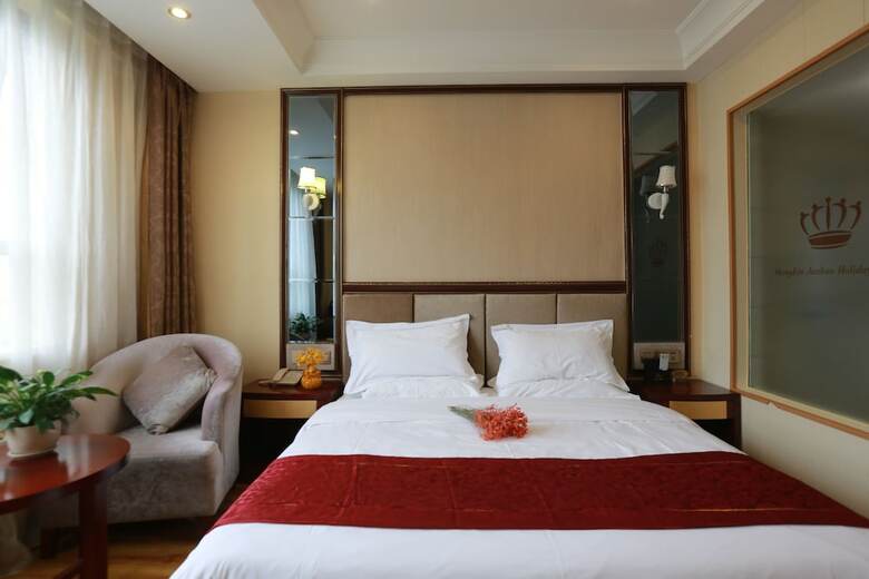 Shanglin Junhao Holiday Hotel