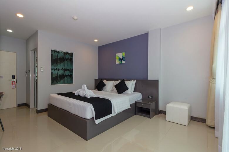 Modern Living Hotel