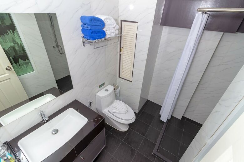 Modern Living Hotel
