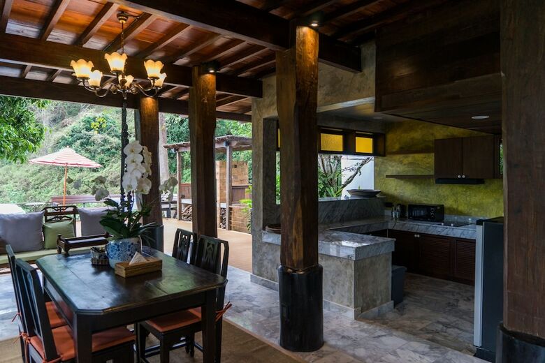 Villa Chantra Khiri Chalet Chiang Mai