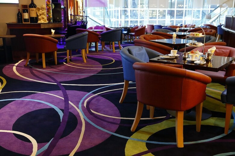 Hotel B P International