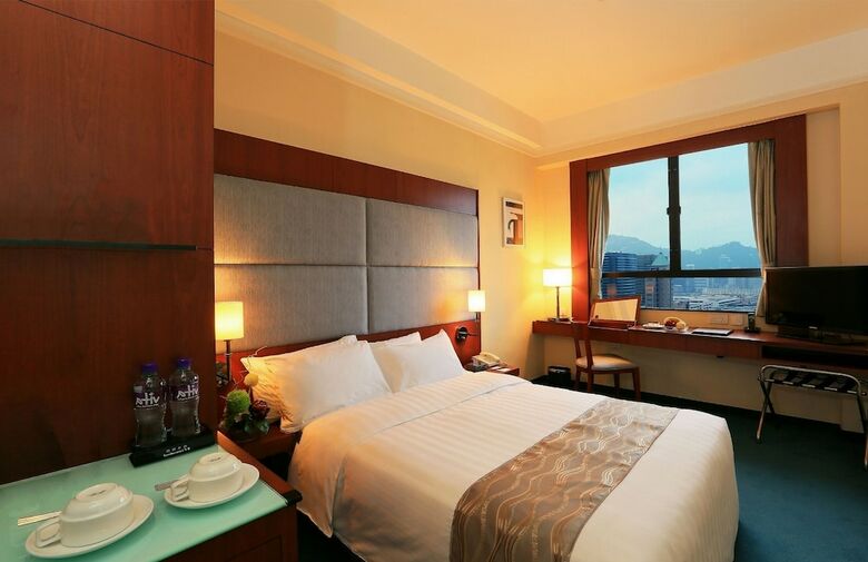 Hotel B P International