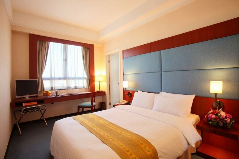 Hotel B P International