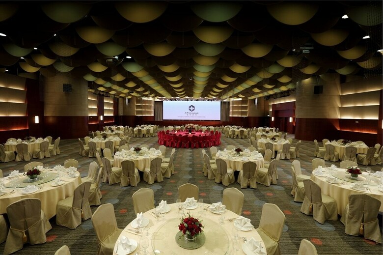 Hotel B P International