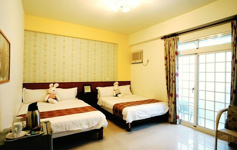 Hotel Ola House
