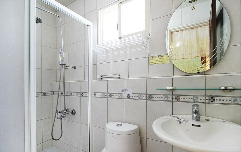 Hotel Ola House