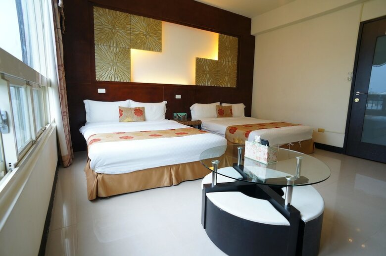 Hotel Ola House