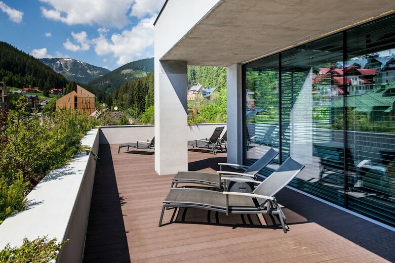 Aparthotel Hotel Pecr Well