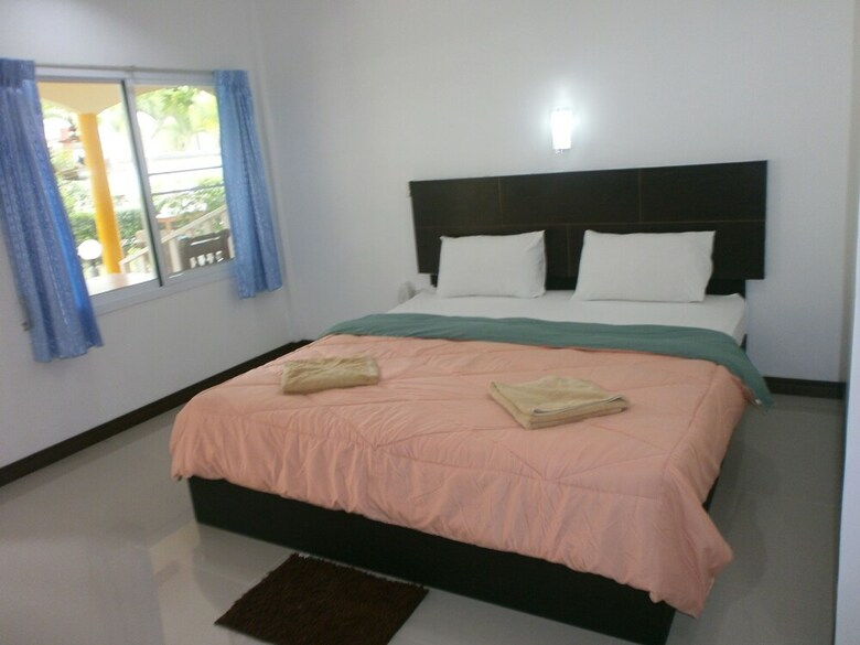 Hotel Lanta Together