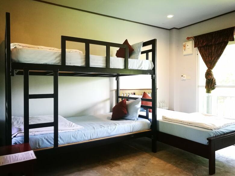 Hotel Kru Guesthouse