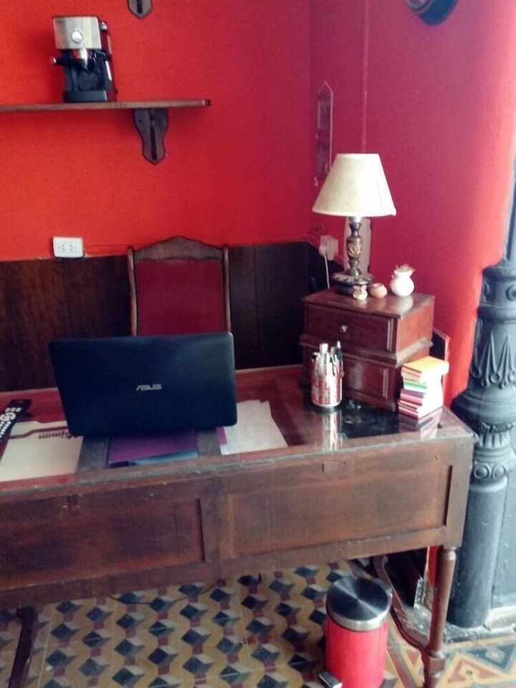 Hostal Macaria Hostel