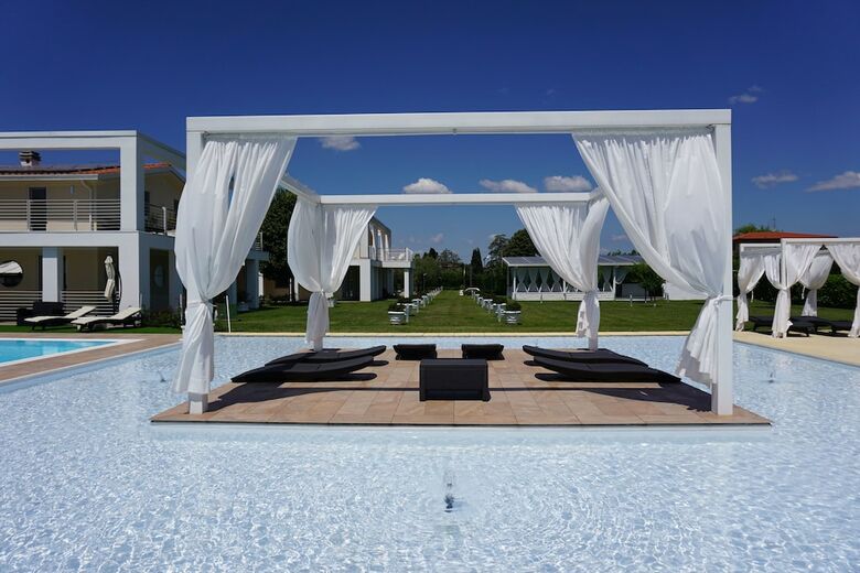 Iconic Resort & Spa