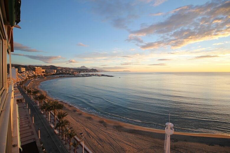 Apartamentos Sea Front - Stunning Views